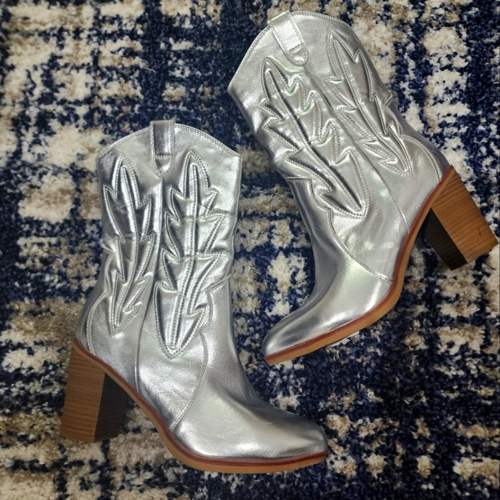 Mia Women's Raylyn Metallic Silver Cowboy Boots